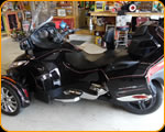 Casey Kenell - pinstriped 2015 Can Am Spyder